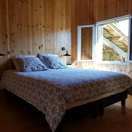 Le Logis Du Val Holiday home Salles (Gironde)